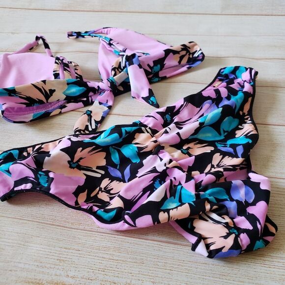 Raisins Salt & Soul Miami Floral Cheeky Bikini Top and Bottom Set - Picture 7 of 13